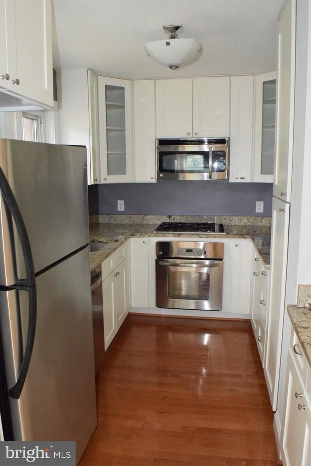 3432 Martha Custis Dr - Photo 5 of 11