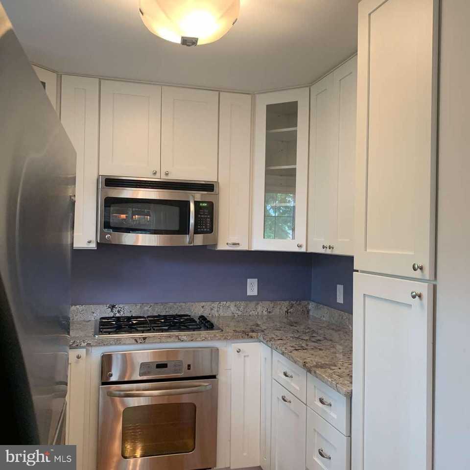 3432 Martha Custis Dr - Photo 6 of 11