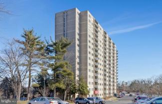 2500 N Van Dorn St Apt 316 - Photo 1 of 1