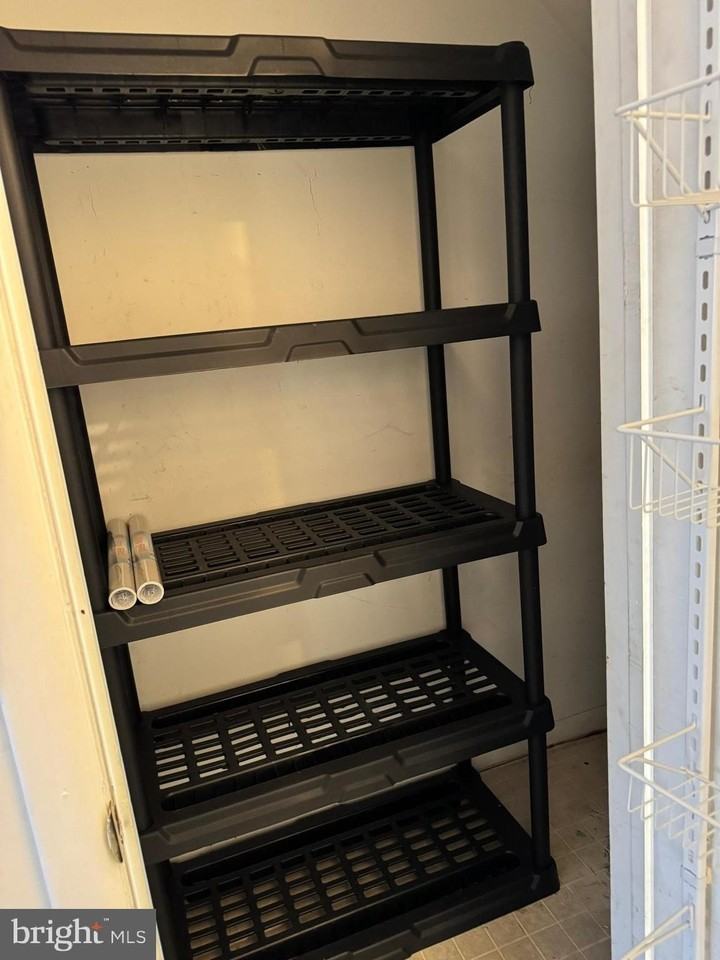 238 Cameron St - Photo 5 of 13