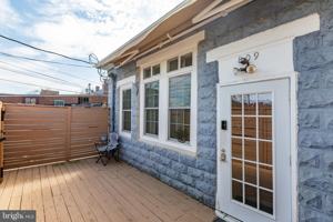 featured image of 809 Caroline St