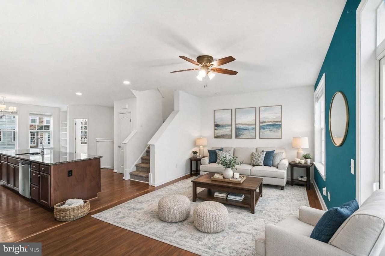 1304 Gilmore St - Photo 2 of 29