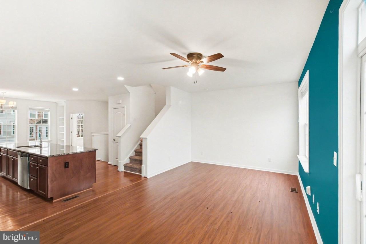 1304 Gilmore St - Photo 3 of 29