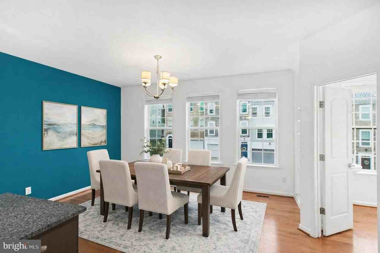 1304 Gilmore St - Photo 6 of 29