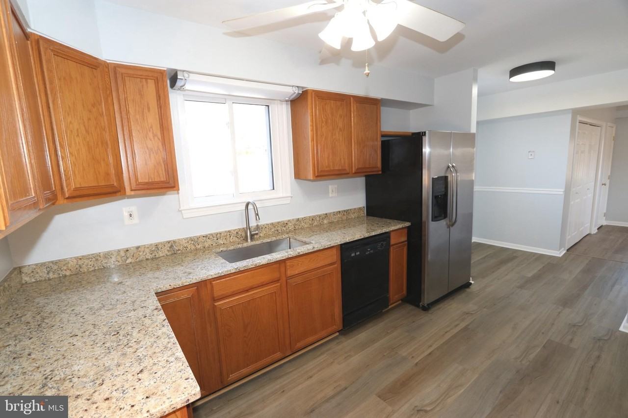 10932 Fairchester Dr - Photo 7 of 21