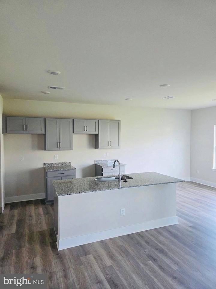 232 Munsee Cir - Photo 2 of 28