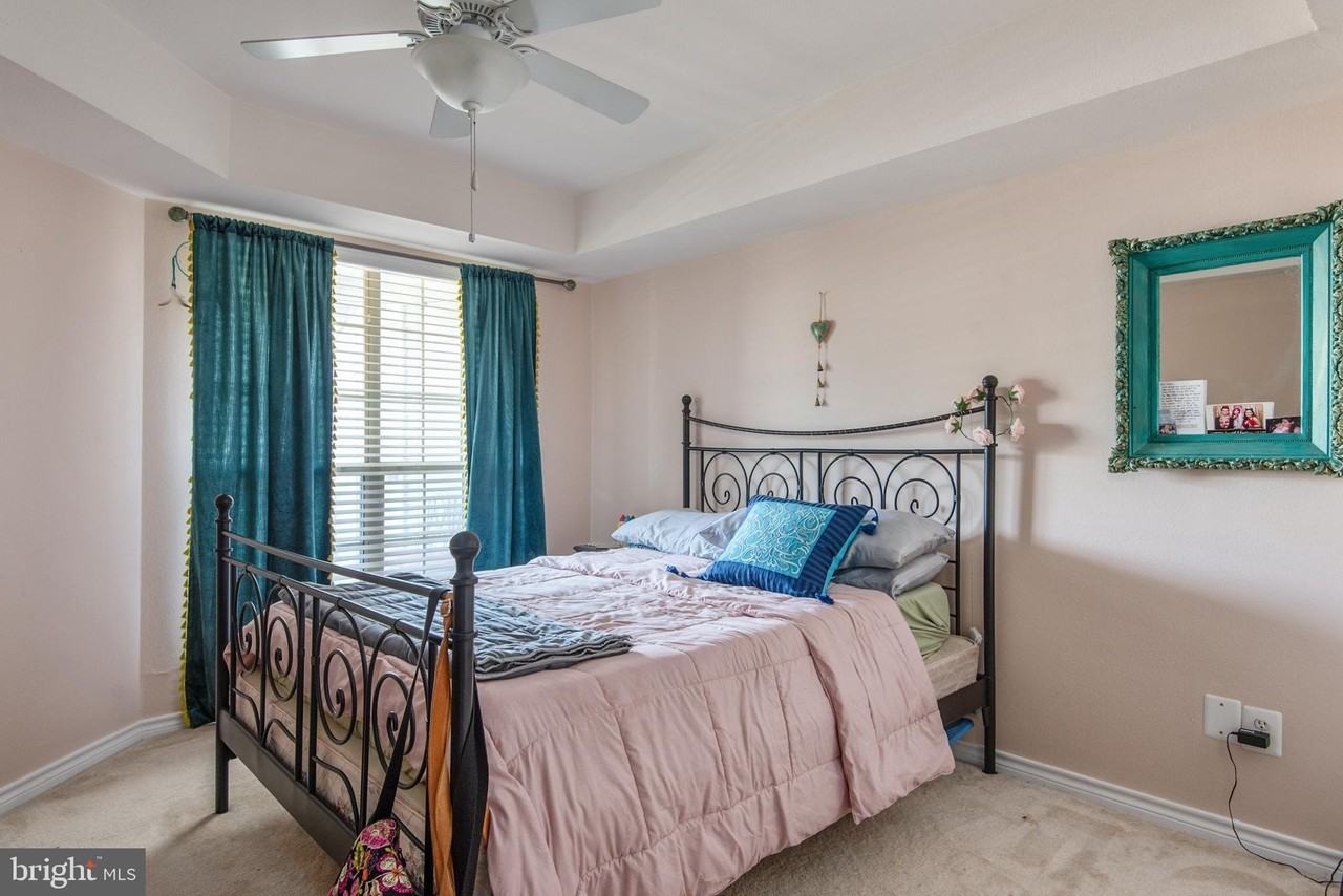 12150 Penderview Ter Apt 1335 - Photo 7 of 48