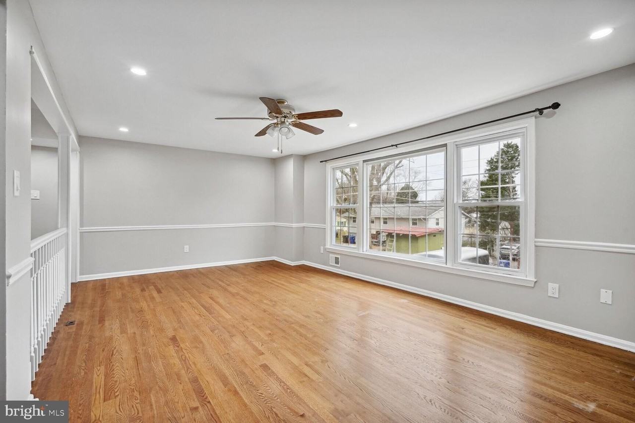 8102 Pinelake Ct - Photo 6 of 22