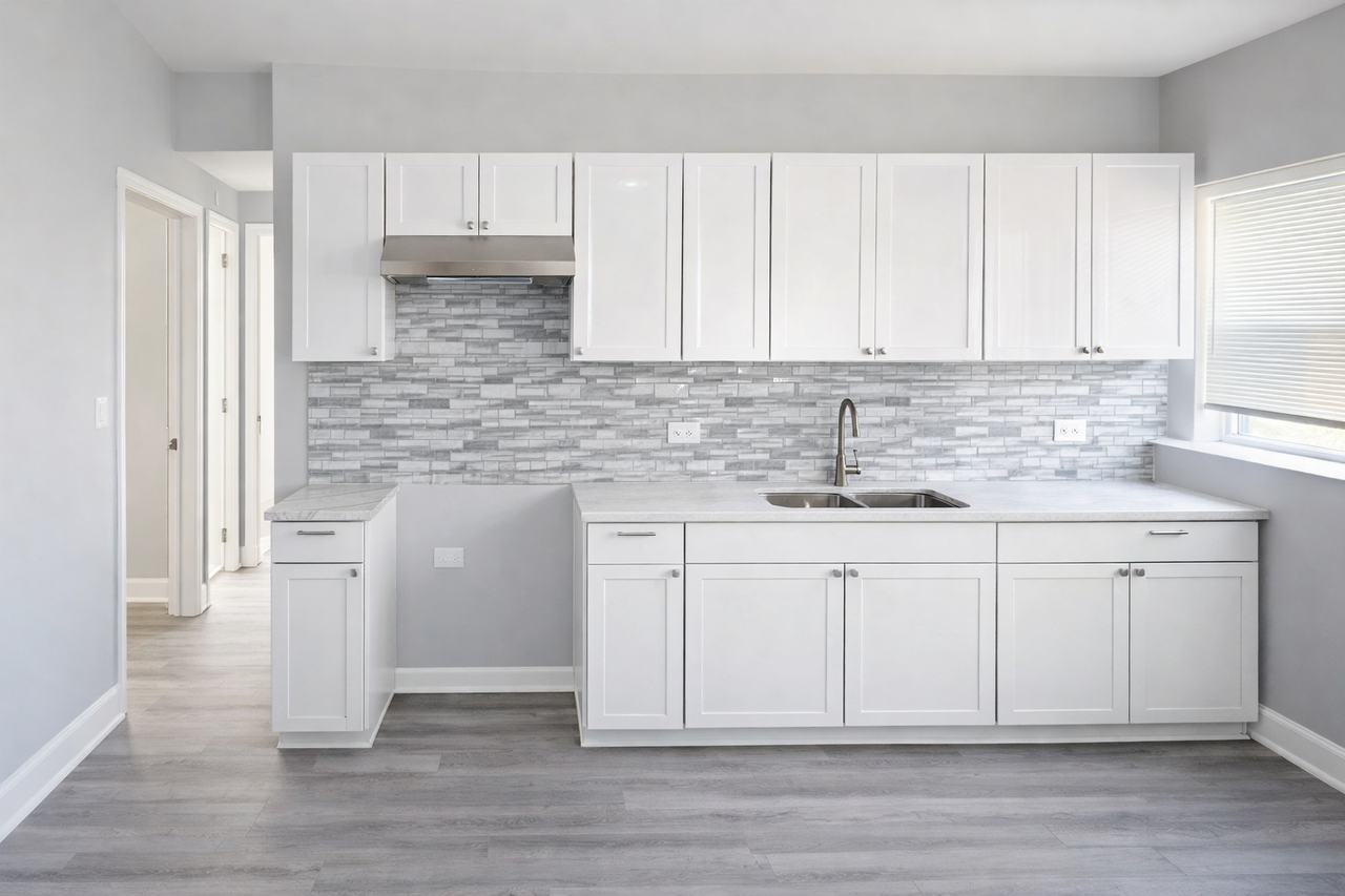 843 E Marquette Rd - Photo 3 of 5