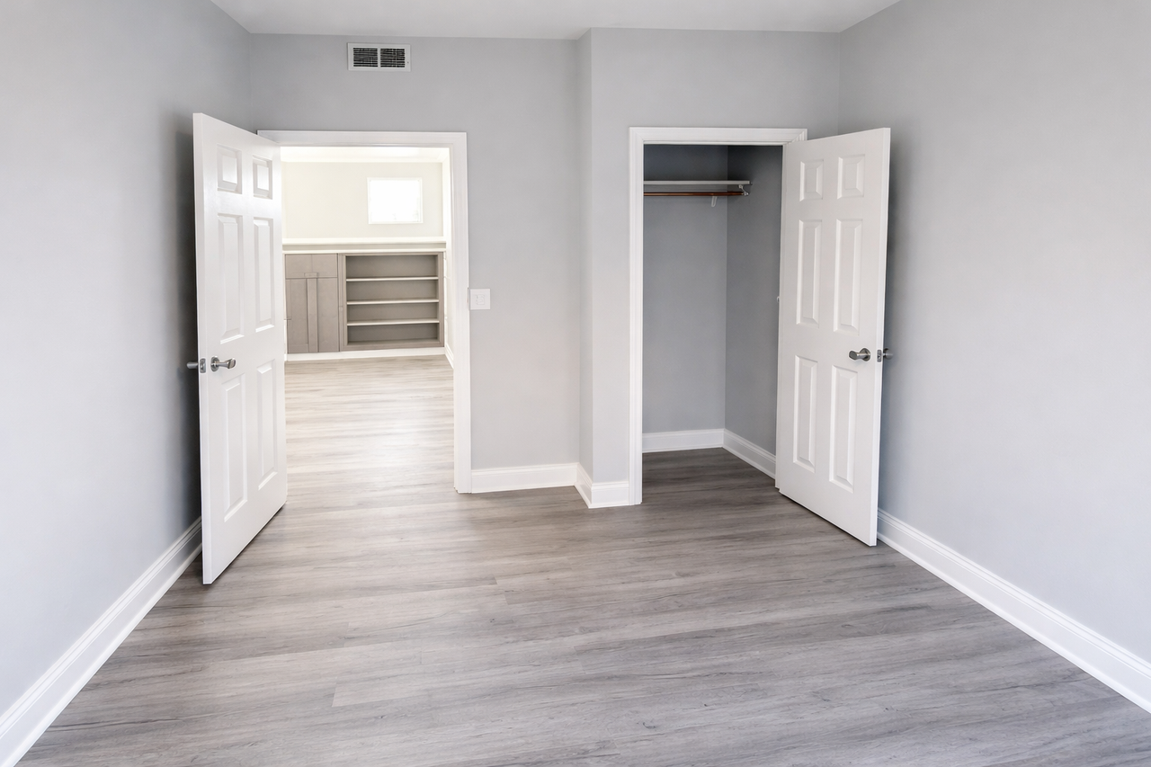 843 E Marquette Rd - Photo 5 of 5