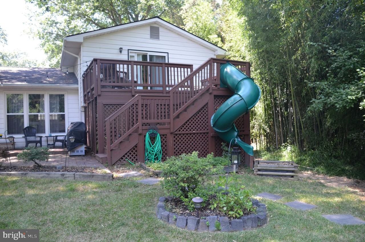 8705 Yardley Dr - Photo 7 of 50