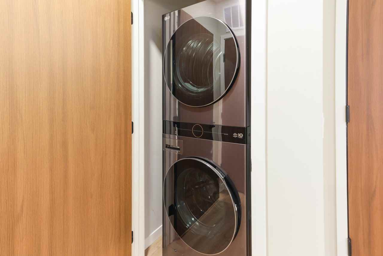 2630 N Hackett Ave #101 - Photo 6 of 11