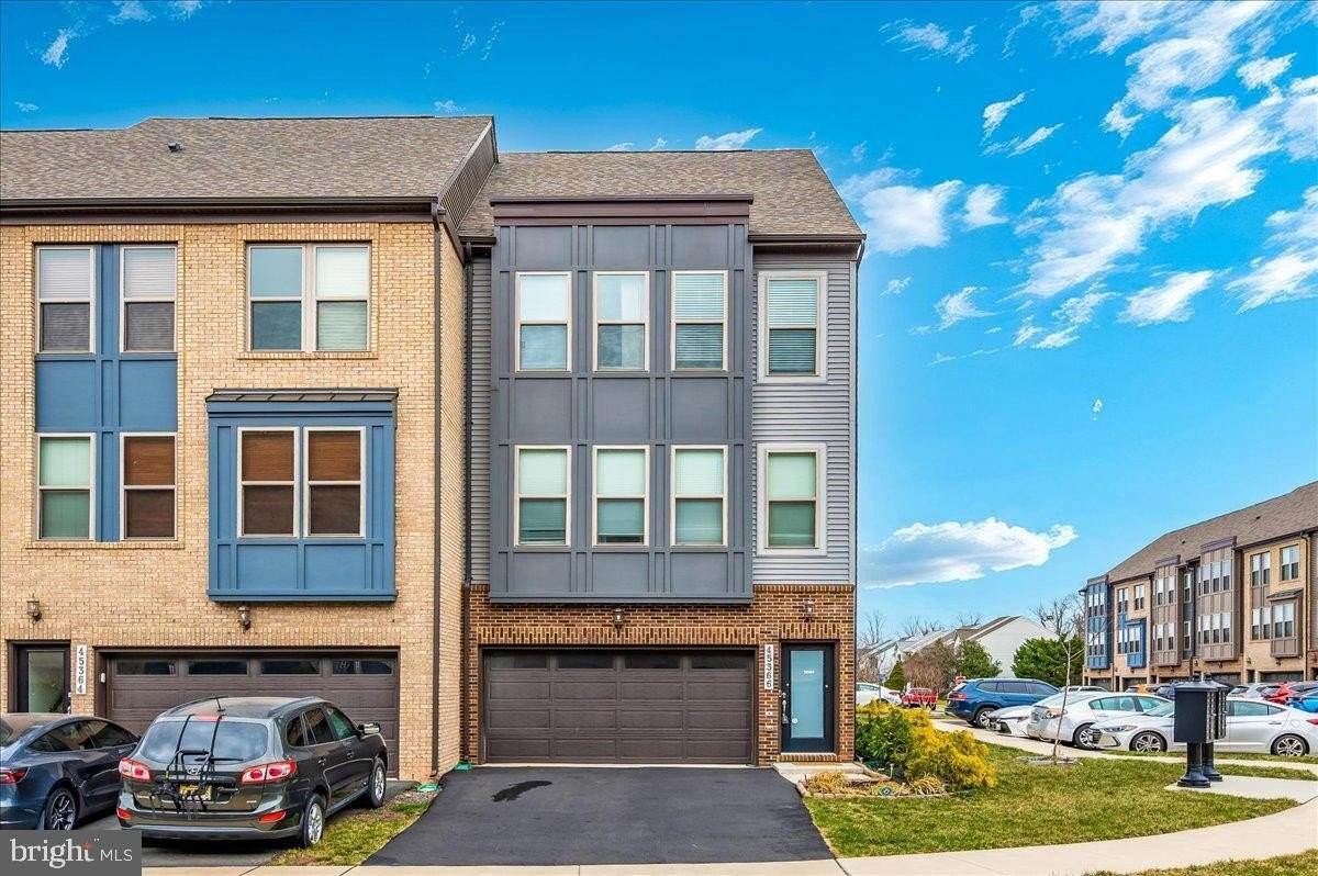 45366 Daveno Sq - Photo 2 of 50