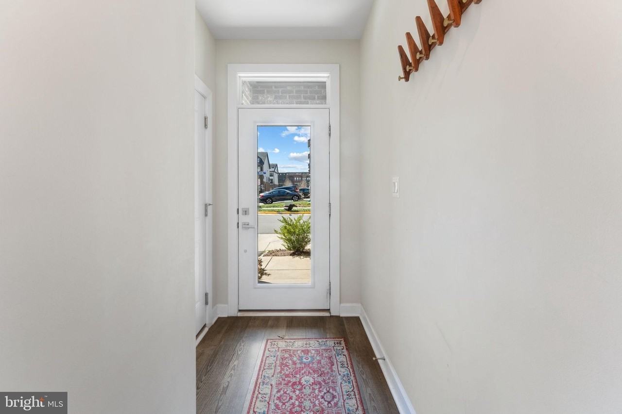 22278 Cornerstone Crossing Ter - Photo 6 of 45