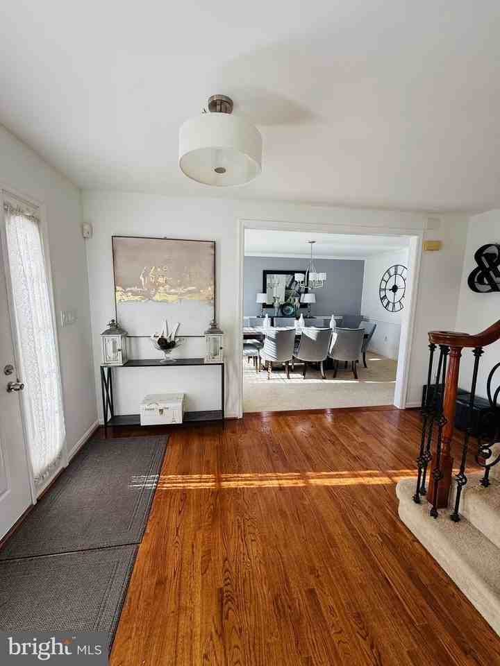 16108 Kennedy St - Photo 7 of 45