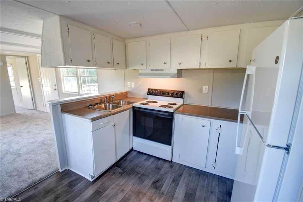 5626 Spainhour St - Photo 4 of 15