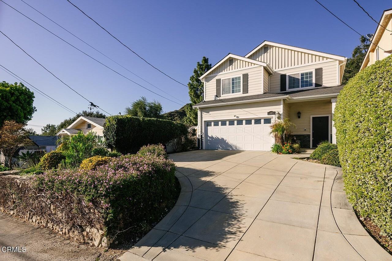 2409 Olive Ave - Photo 6 of 50