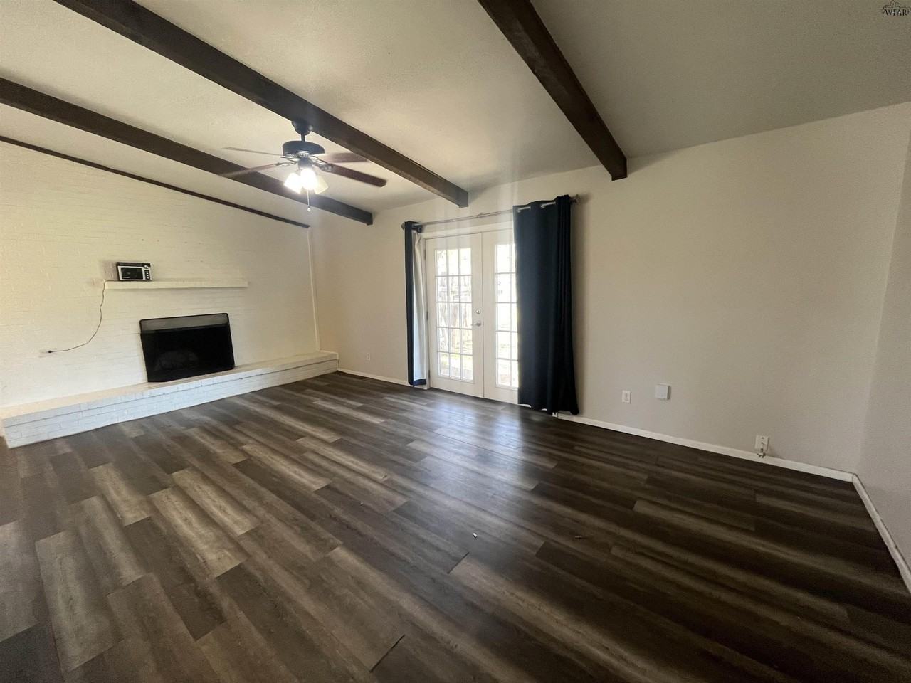 2 Rene Cir - Photo 2 of 11