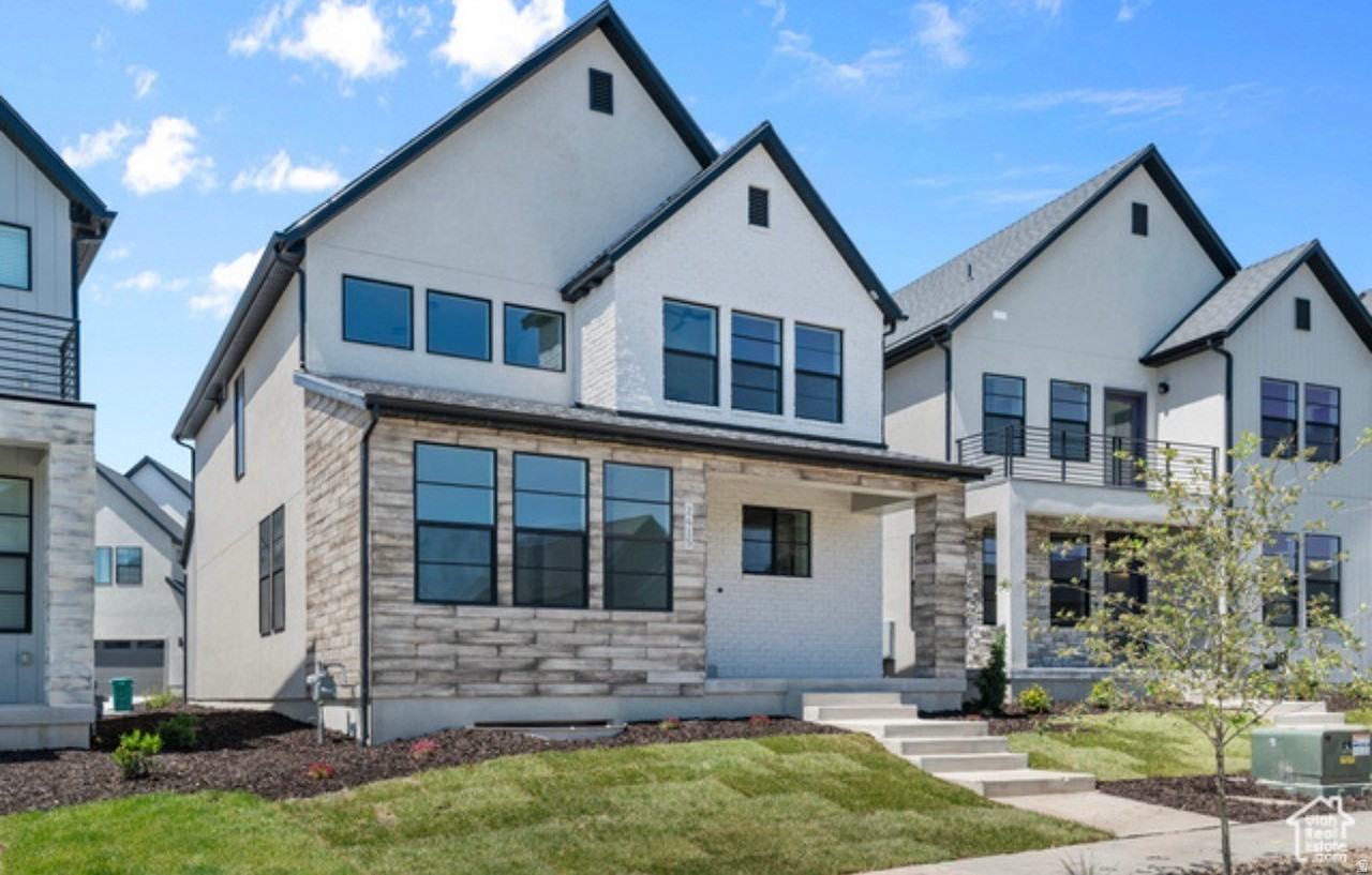 2415 N Ribe Ln - Photo 2 of 17