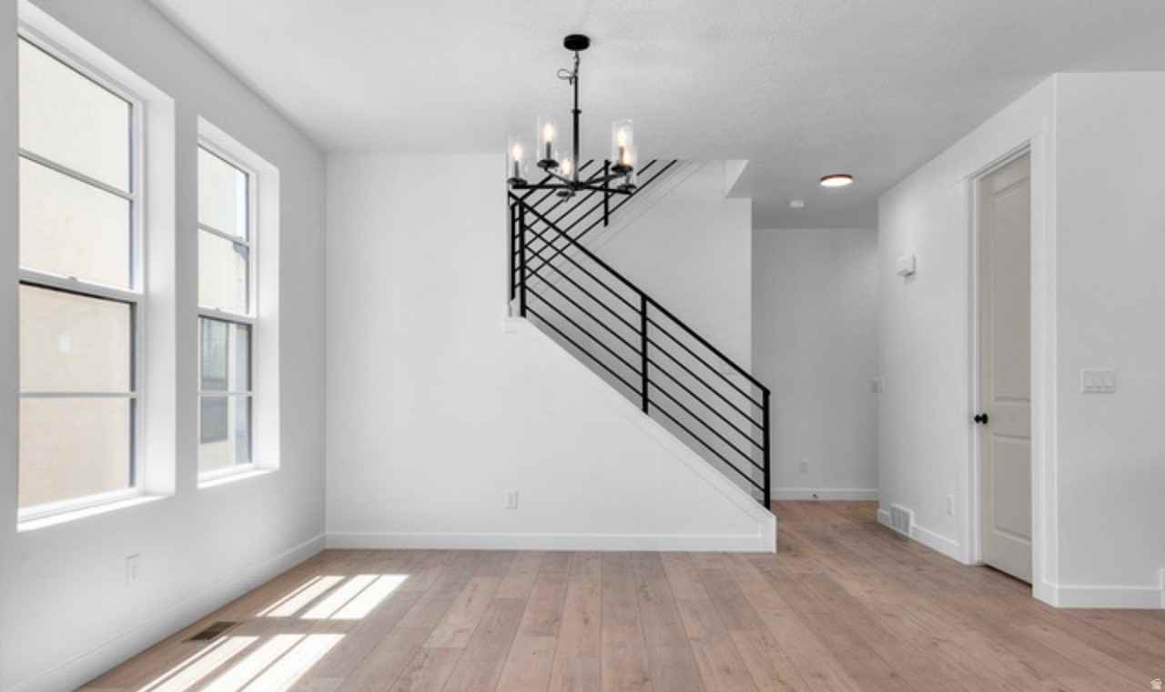 2415 N Ribe Ln - Photo 7 of 17