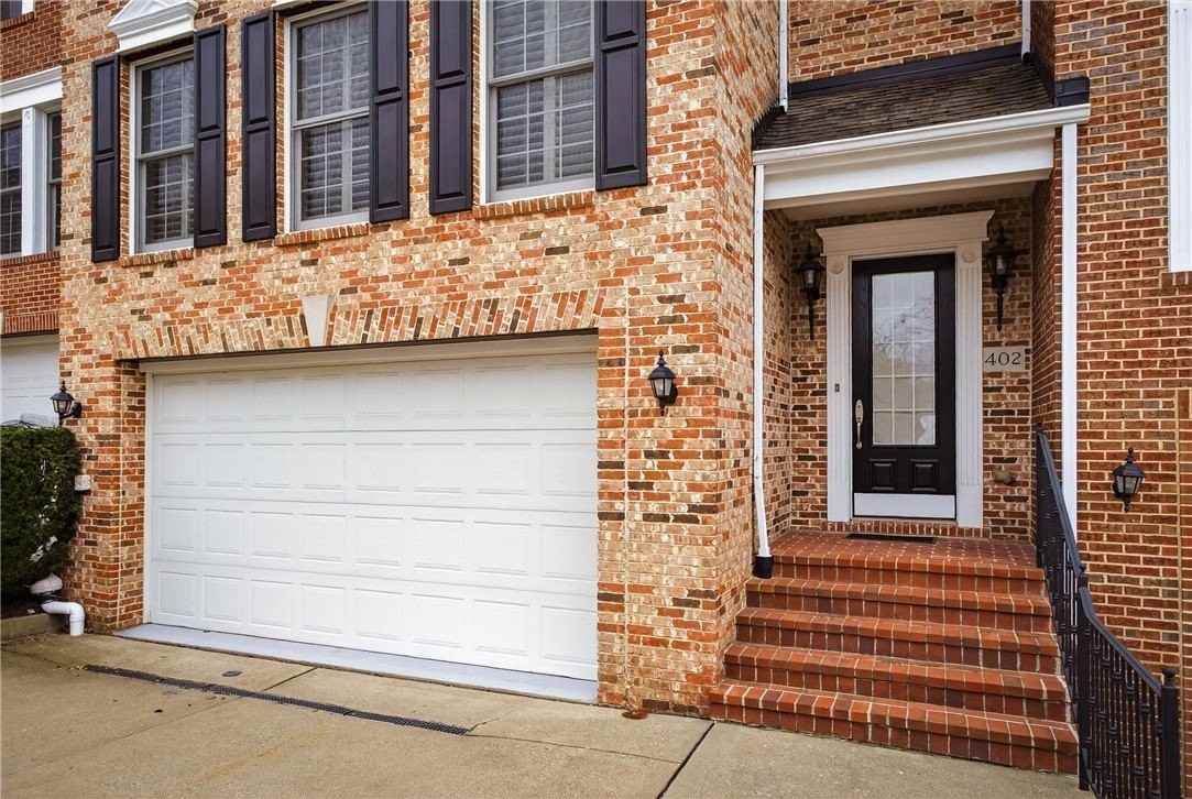 402 Georgetowne Ct - Photo 2 of 48