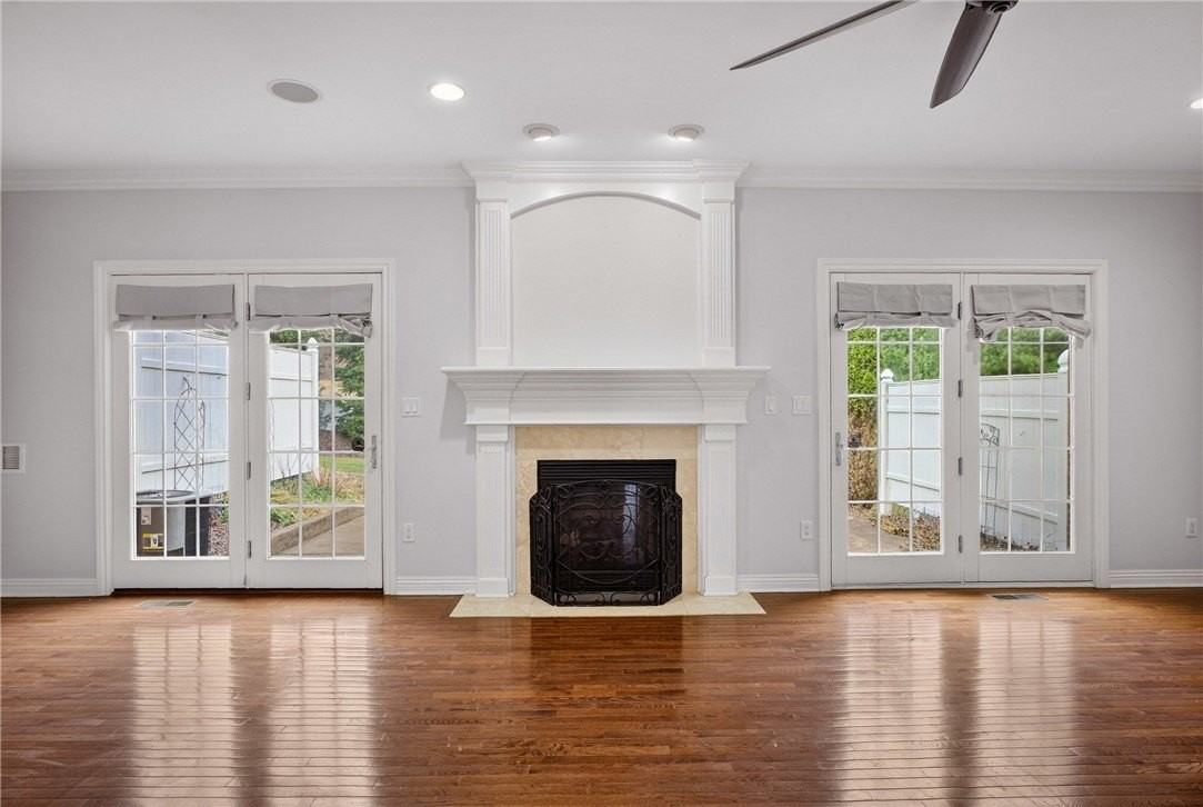 402 Georgetowne Ct - Photo 7 of 48