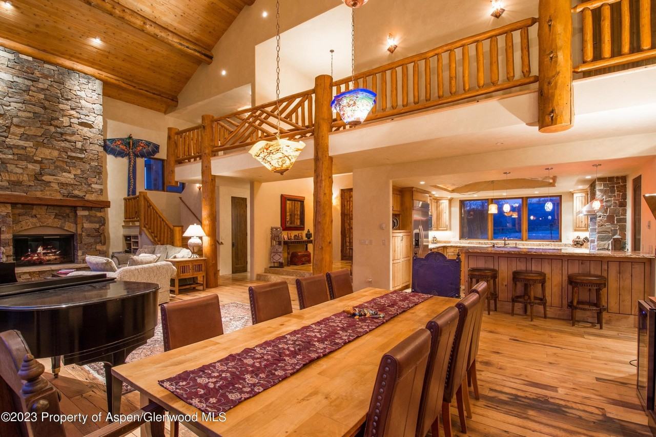 712 Buck Point Rd - Photo 5 of 22