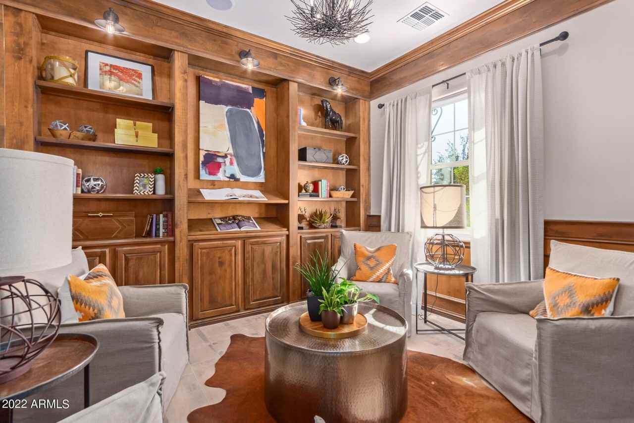 628 E Peach Tree St - Photo 6 of 50