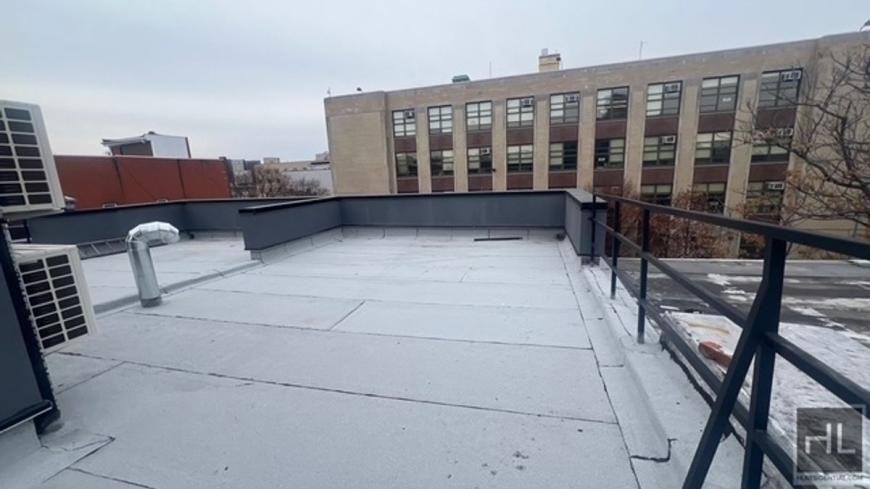900 Rogers Ave - Photo 5 of 10
