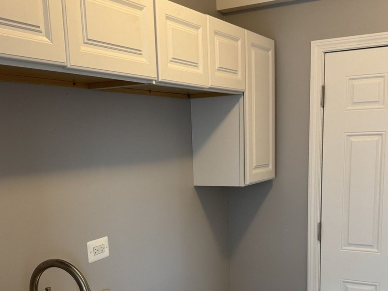 7645 S Cottage Grove Ave Apt 6 #6 - Photo 7 of 8