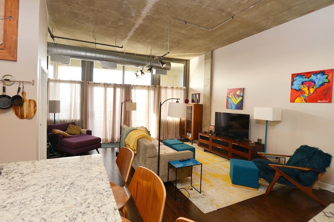 900 N Kingsbury St Apt 1026 - Photo 4 of 39