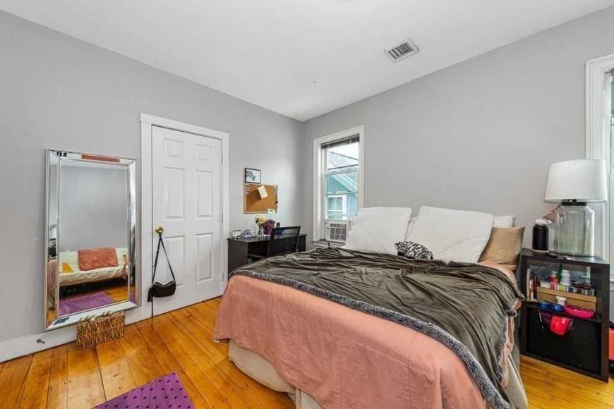 54 Hillside St - Photo 7 of 10