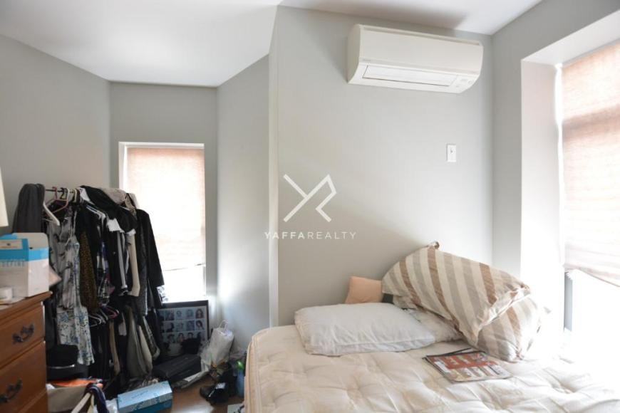 399 Nostrand Ave - Photo 5 of 9