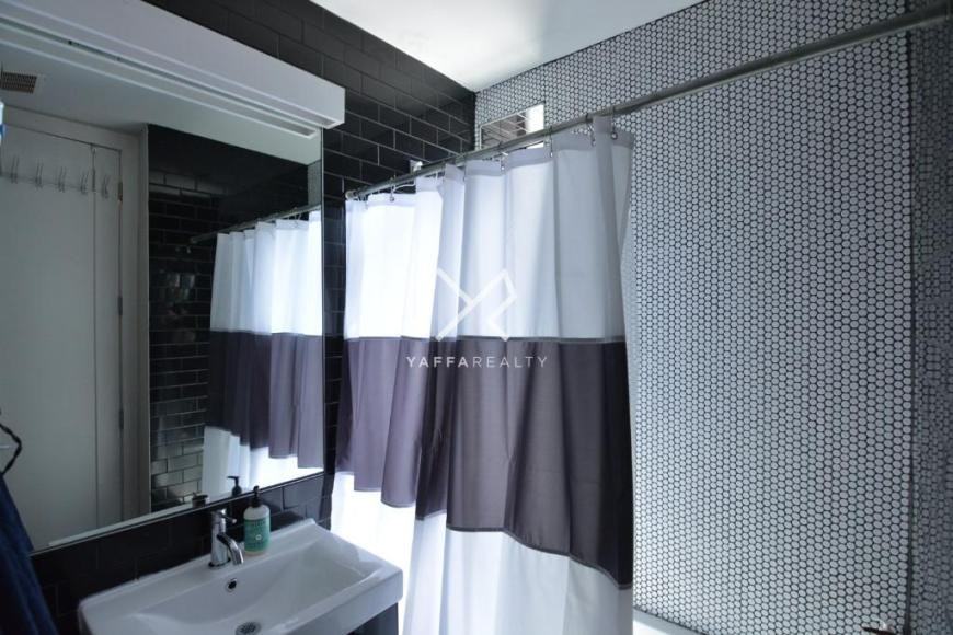 399 Nostrand Ave - Photo 6 of 9