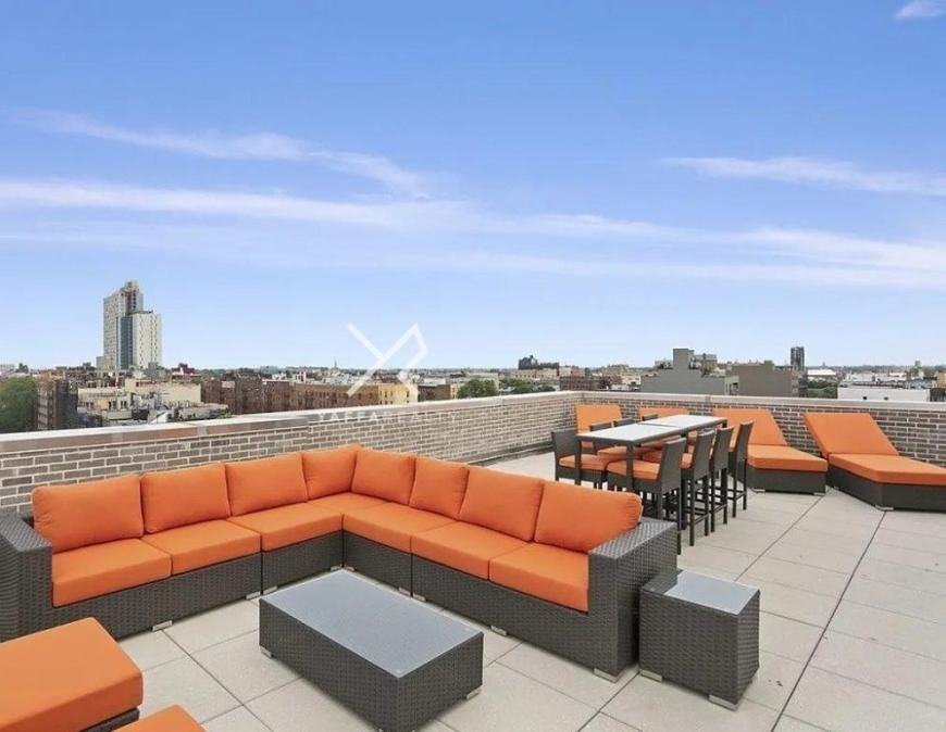 39 E 21st St - Photo 7 of 10