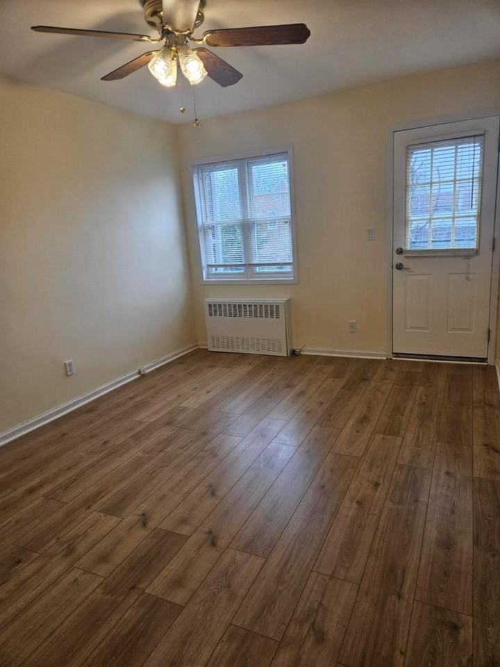 4241 191st St - Photo 7 of 10