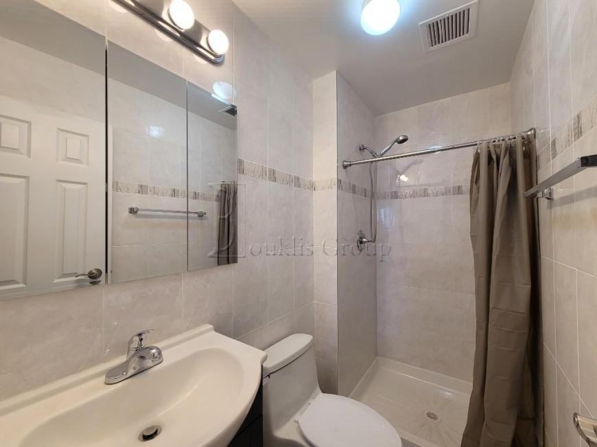 1201 26th Ave - Photo 5 of 9