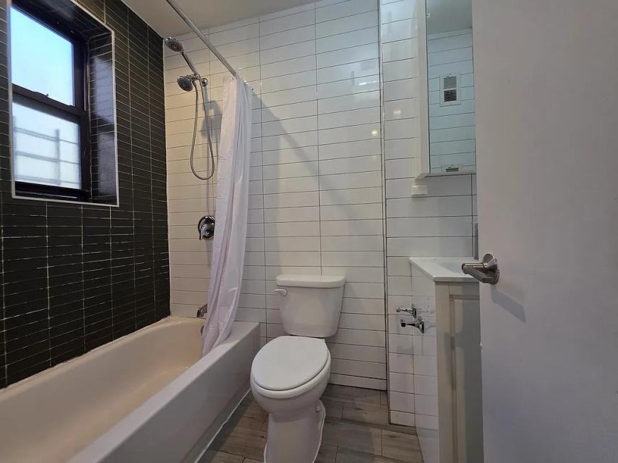 3054 Godwin Ter - Photo 7 of 7