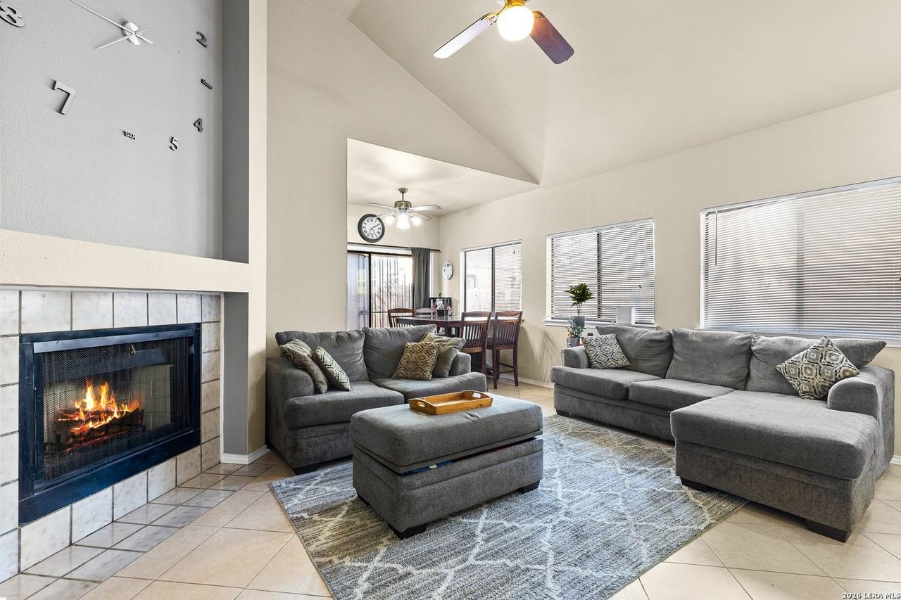 9411 Arbois - Photo 5 of 22