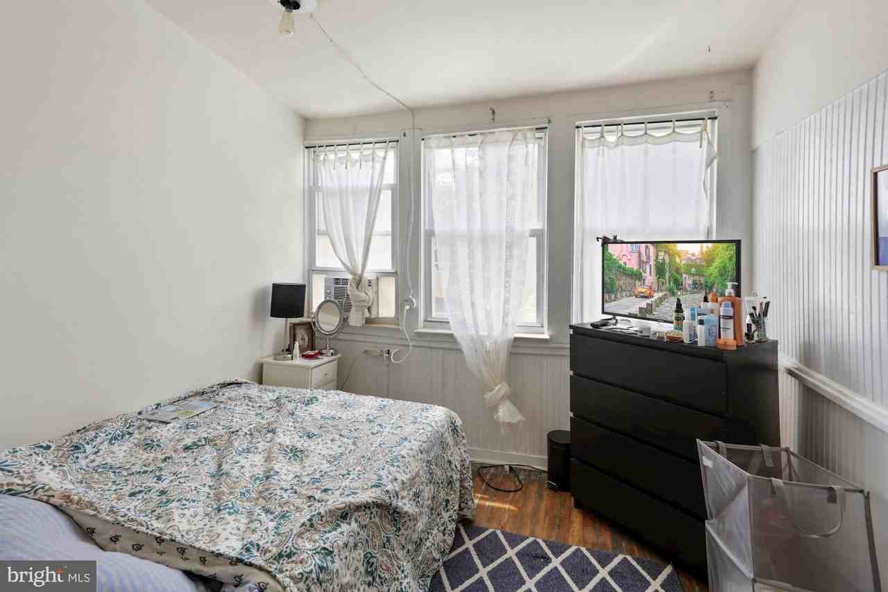 1006 Quebec Pl Nw - Photo 7 of 13