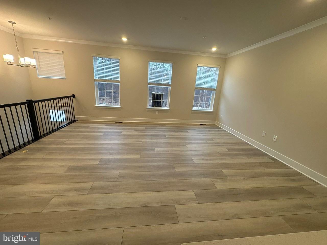 1707 Watercrossing Rd - Photo 6 of 15