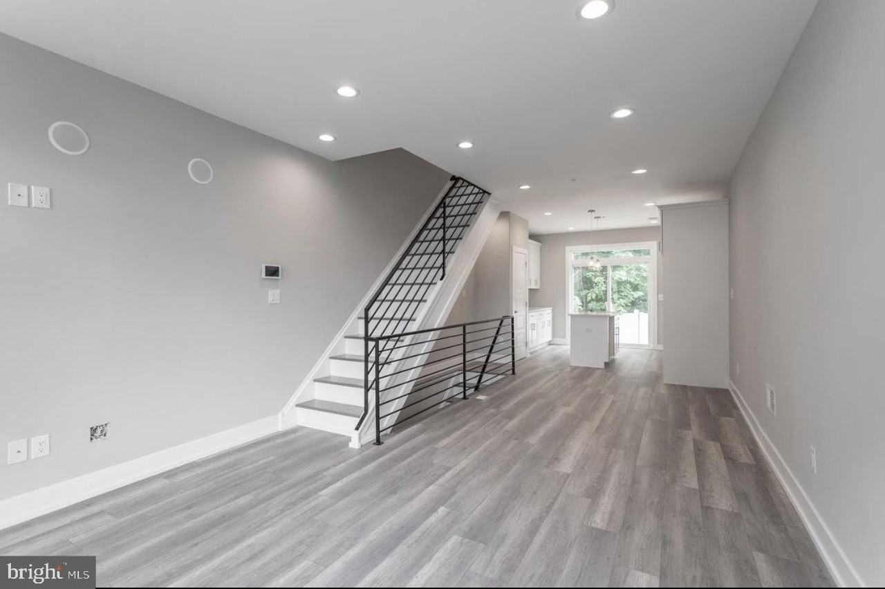 1425 S Hanson St - Photo 2 of 25