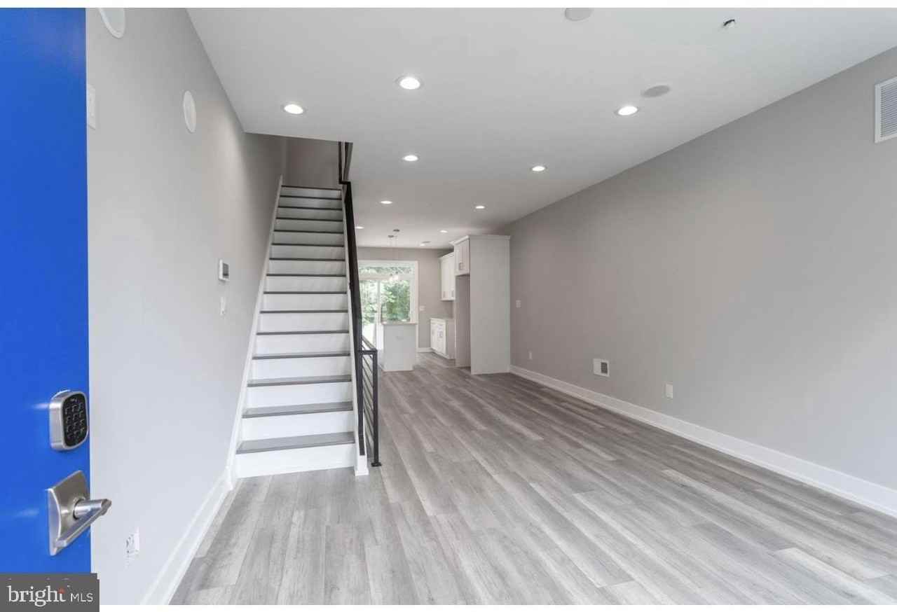 1425 S Hanson St - Photo 4 of 25