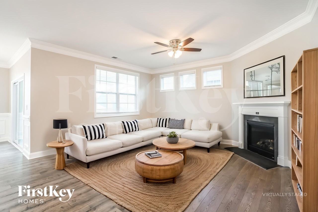 126 Ari Ave - Photo 3 of 19