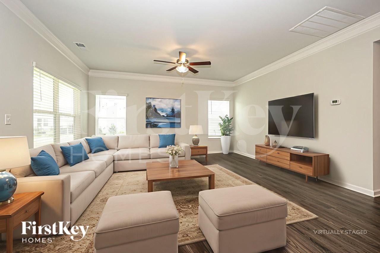 3727 Pelham Wood Dr - Photo 3 of 19