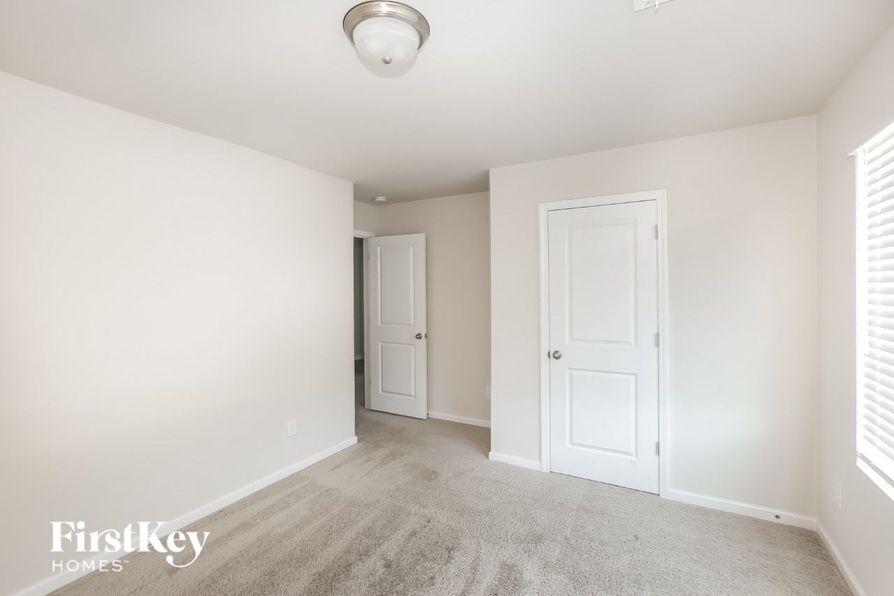 8126 Williams Farm Dr - Photo 7 of 13