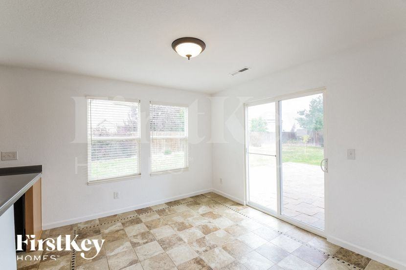 243 Silver Spur Ct - Photo 6 of 15