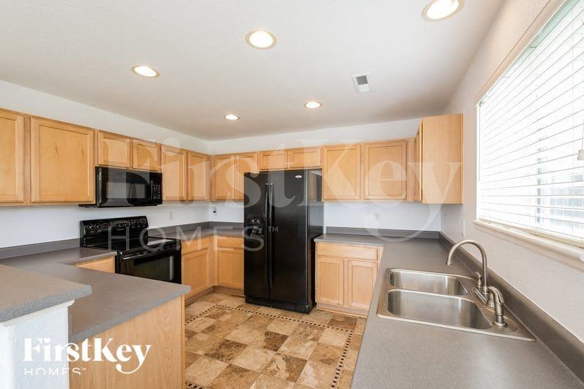 243 Silver Spur Ct - Photo 7 of 15