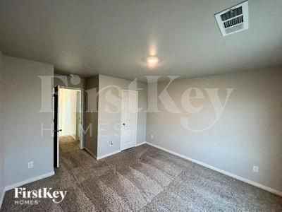 127 Bush Dr - Photo 7 of 12