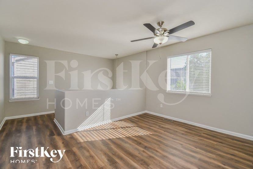 8739 Langford Dr - Photo 7 of 15